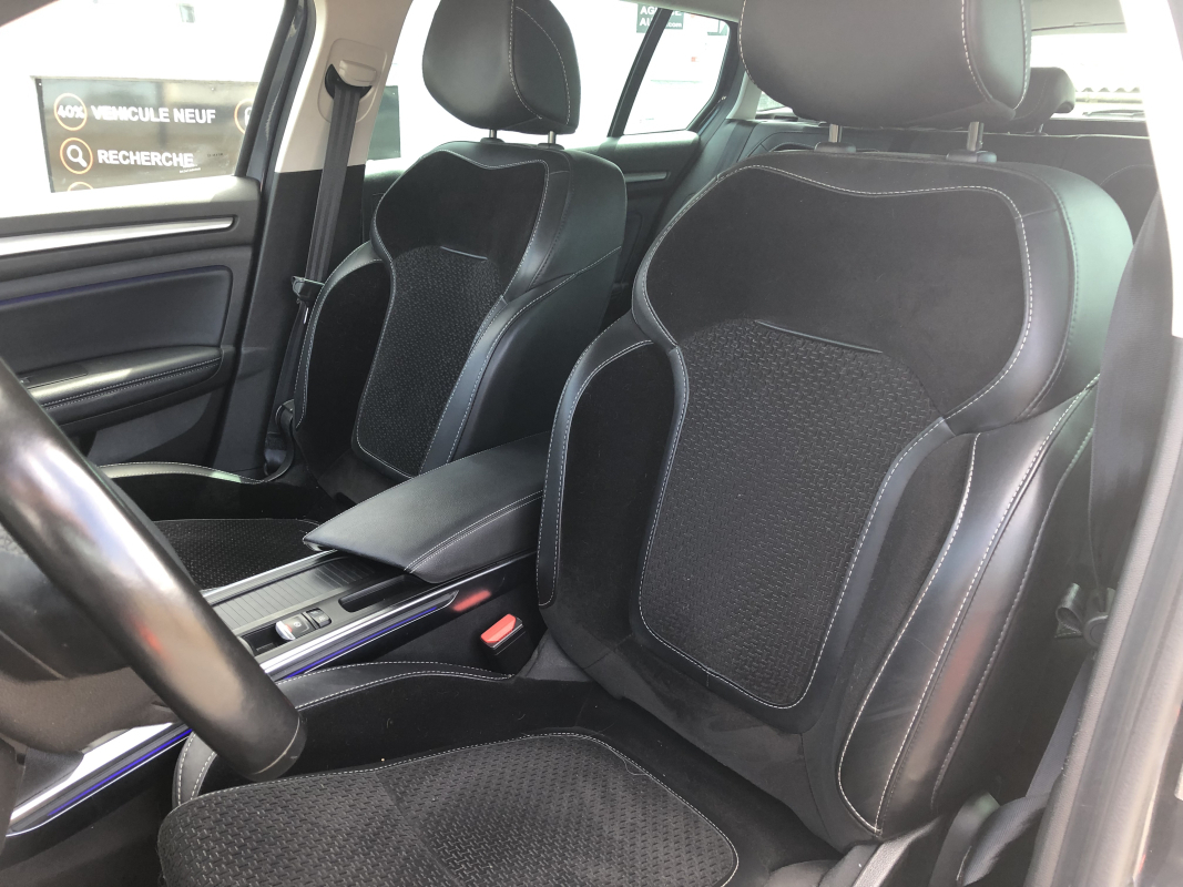 Renault Megane — 13