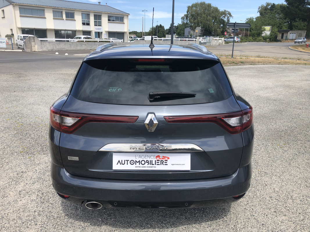 Renault Megane — 6