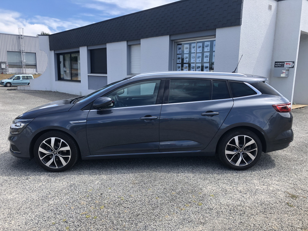 Renault Megane — 8