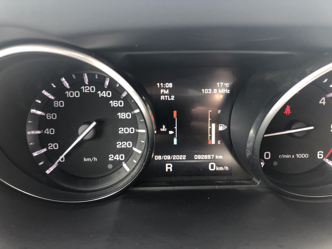 Land Rover Discovery — 28