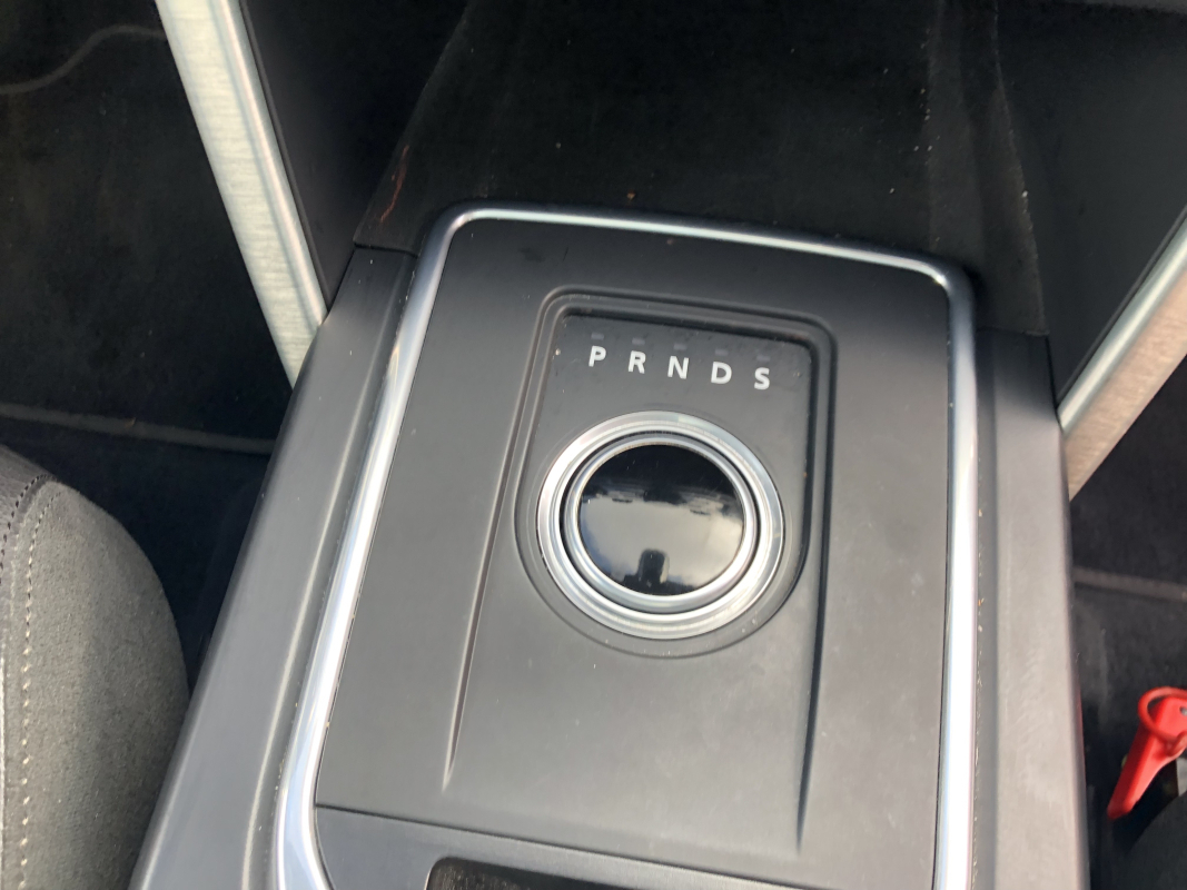 Land Rover Discovery — 32