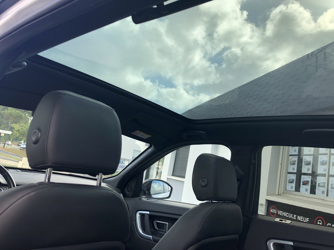 Land Rover Discovery — 18