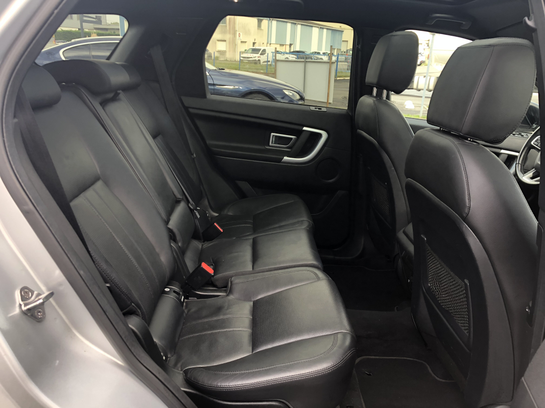 Land Rover Discovery — 17