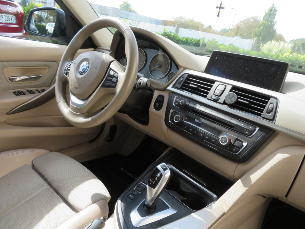 Bmw Série 3 — 12