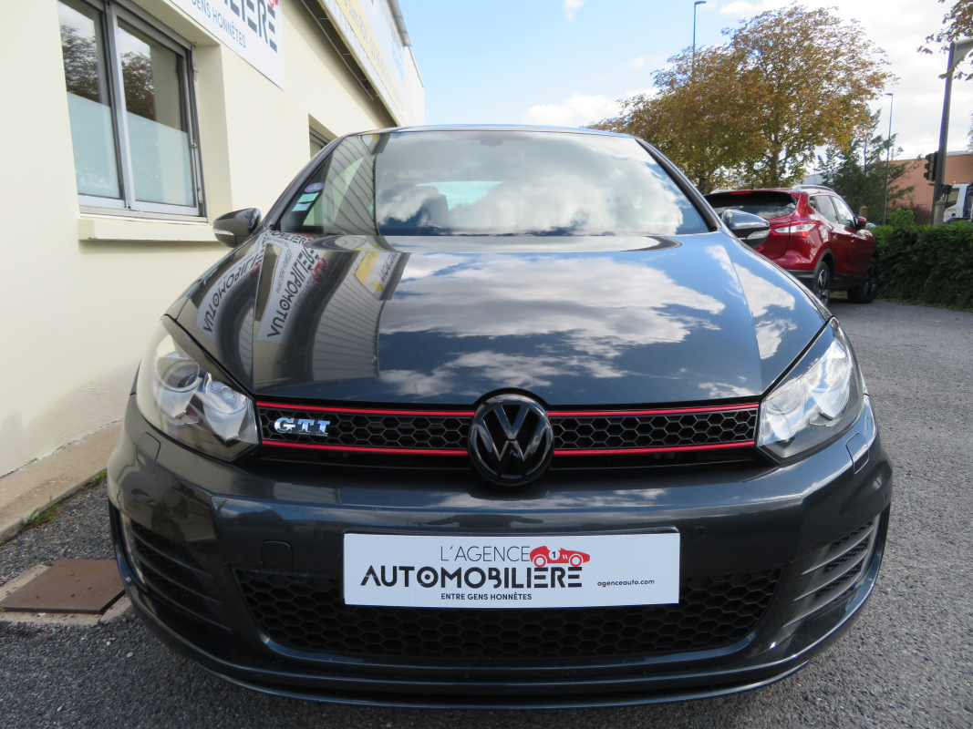 Volkswagen Golf — 8