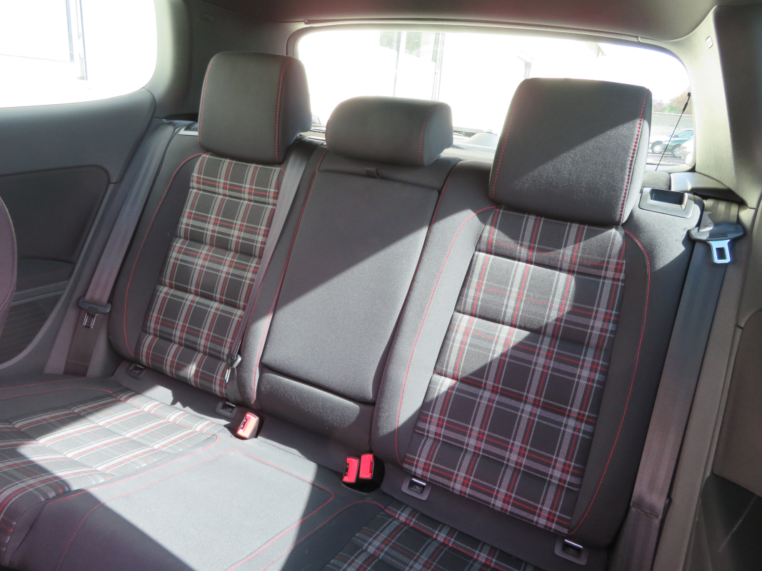 Volkswagen Golf — 15