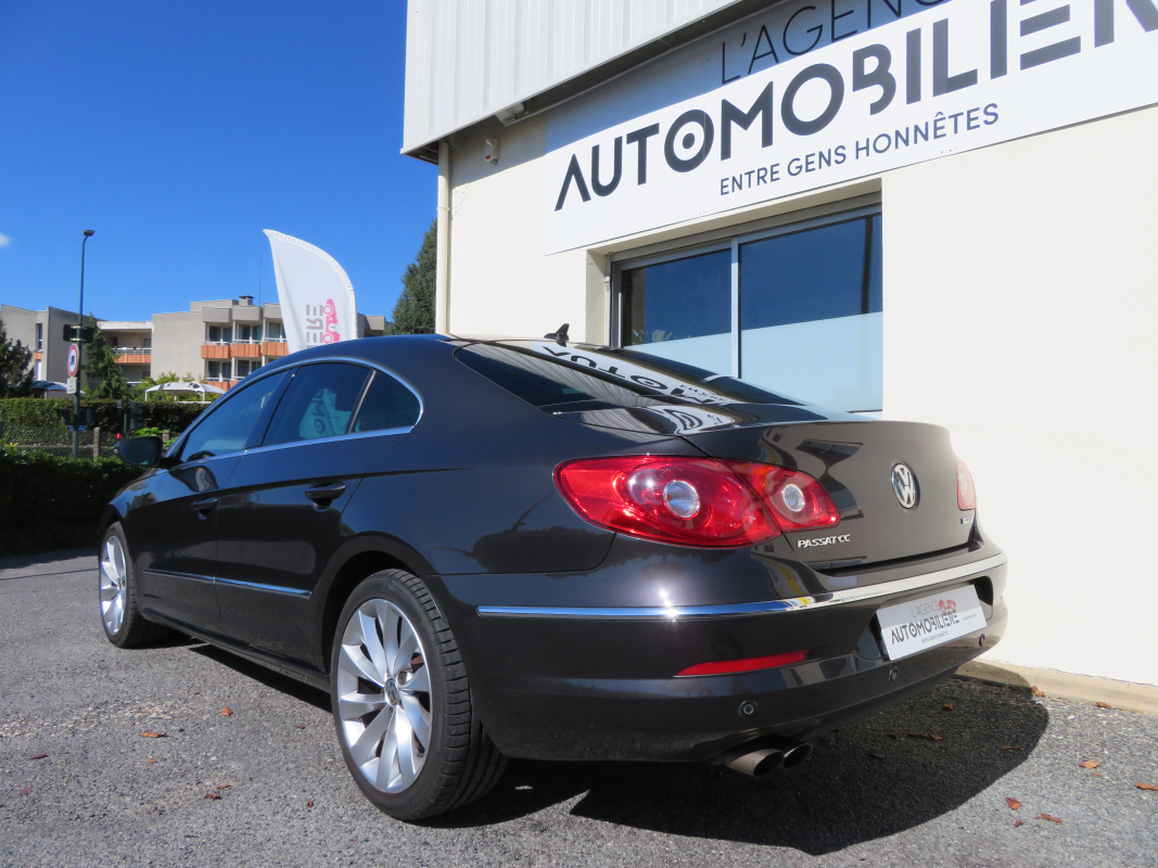 Volkswagen Passat CC — 4