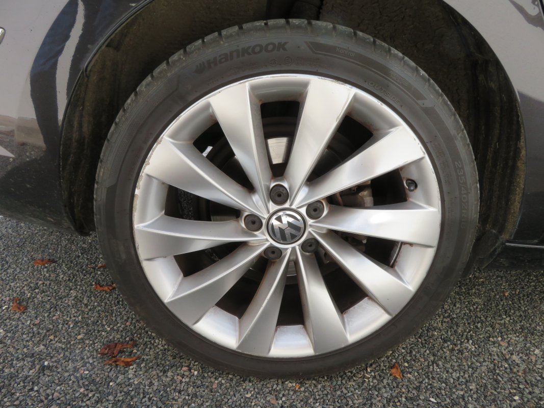 Volkswagen Passat CC — 24