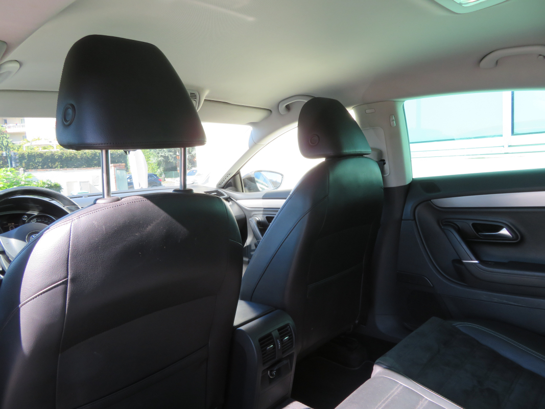 Volkswagen Passat CC — 15