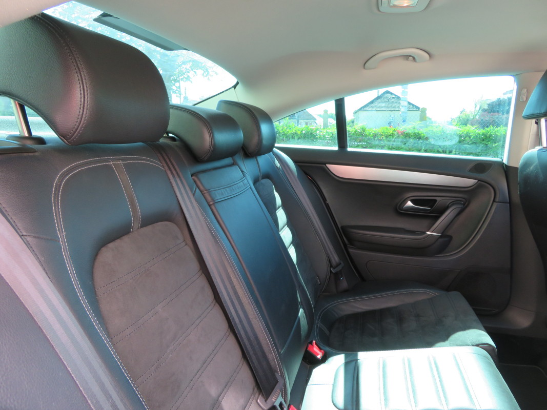 Volkswagen Passat CC — 18
