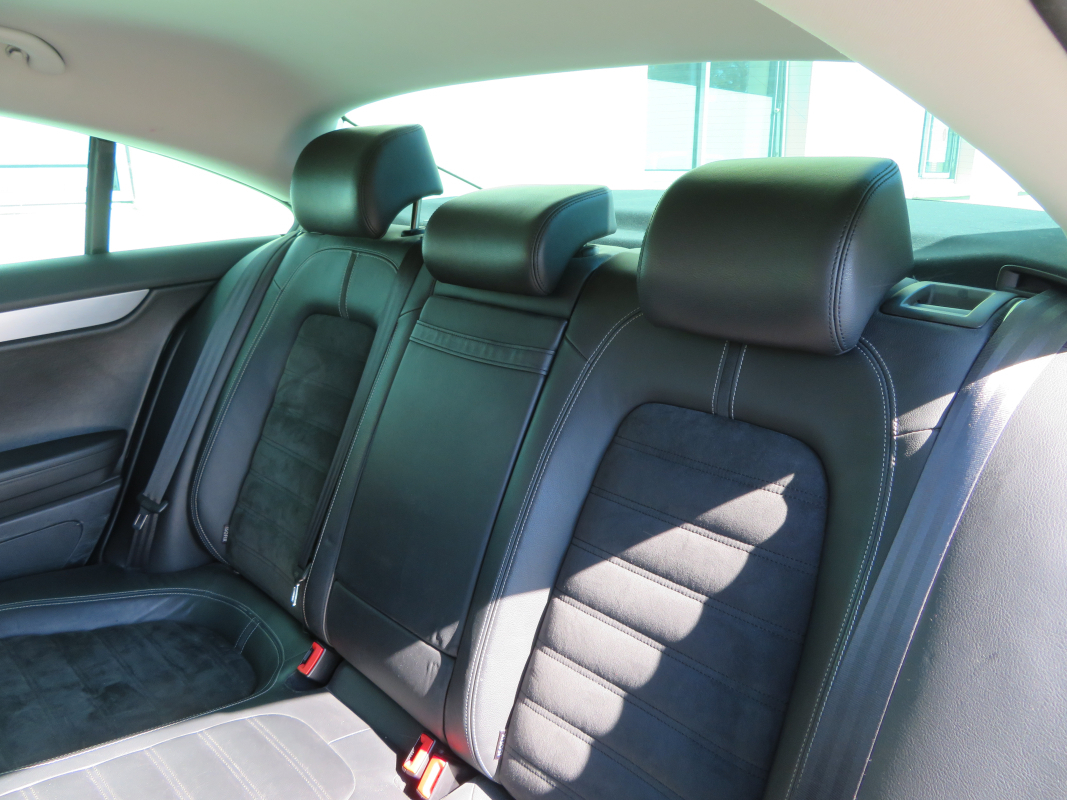Volkswagen Passat CC — 17