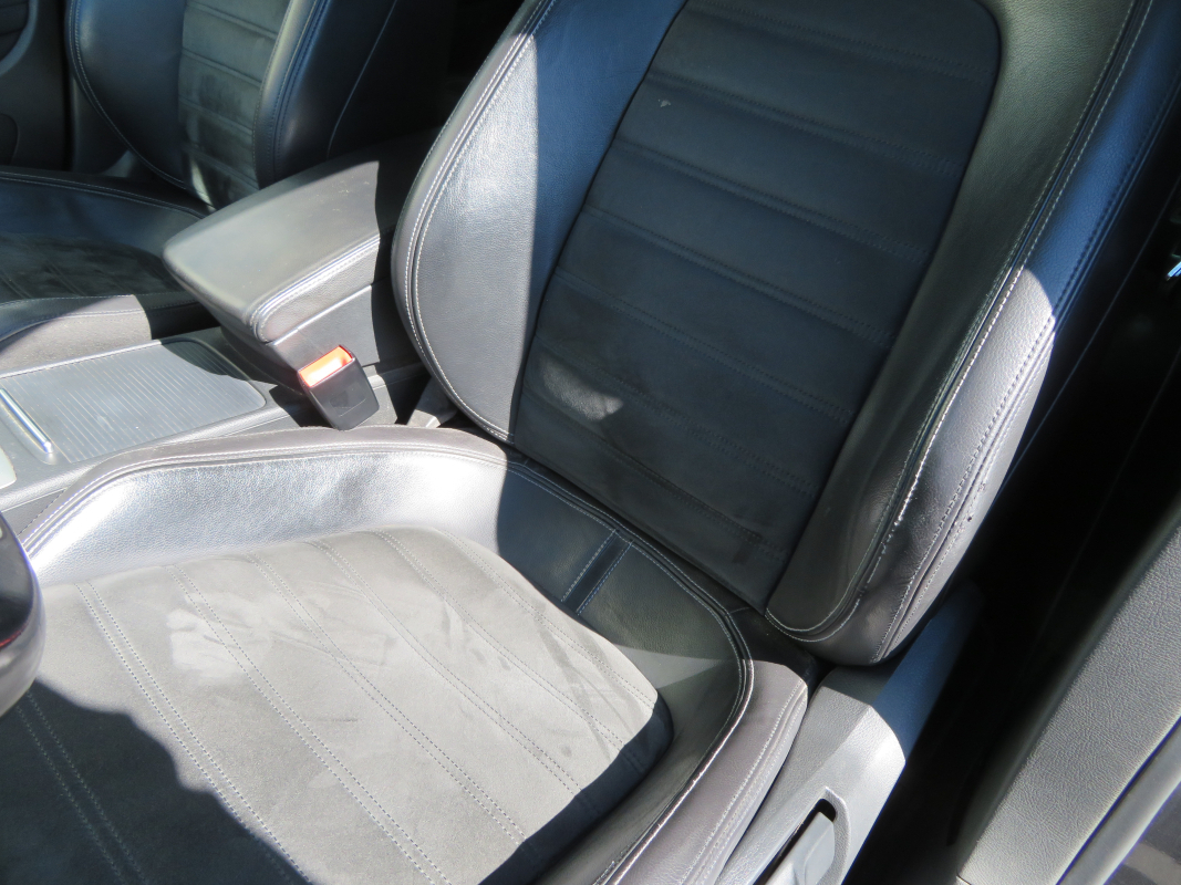 Volkswagen Passat CC — 29