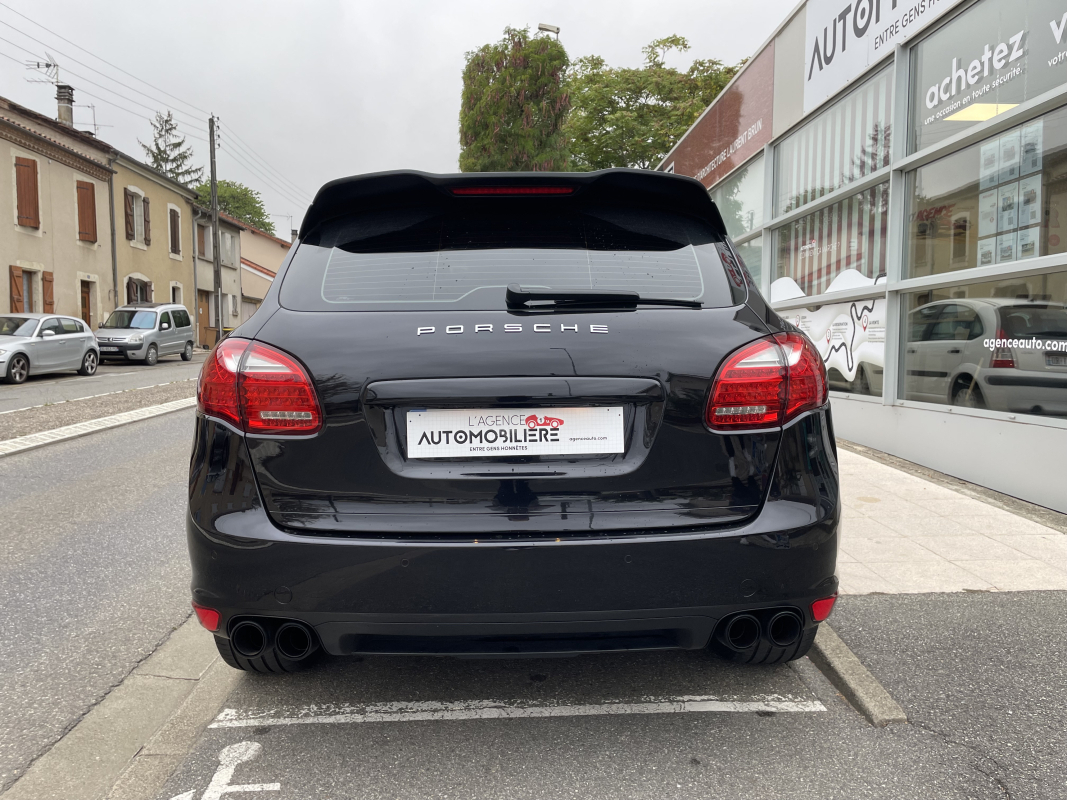 Porsche Cayenne — 6