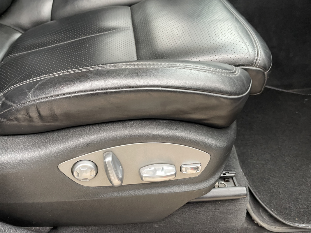 Porsche Cayenne — 21