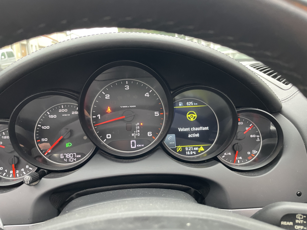 Porsche Cayenne — 37