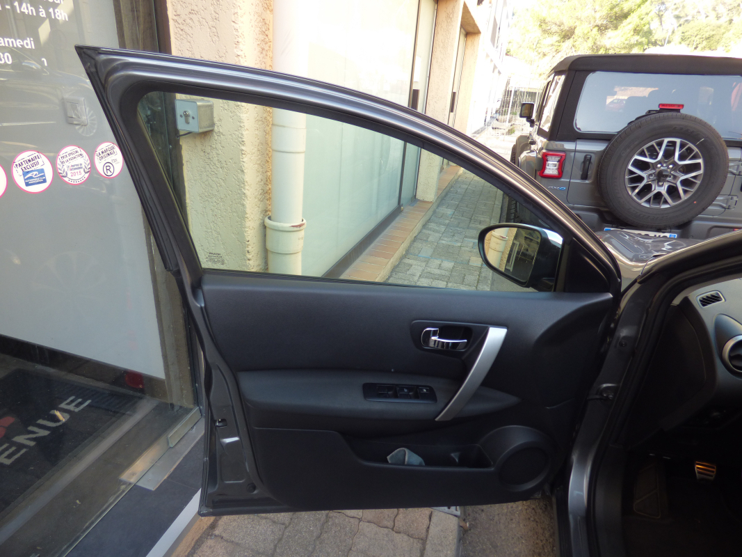 Nissan Qashqai — 10