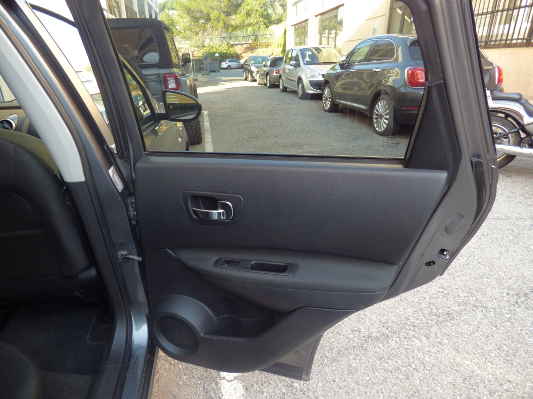 Nissan Qashqai — 33