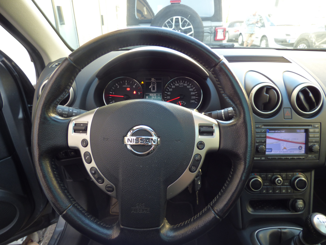 Nissan Qashqai — 16