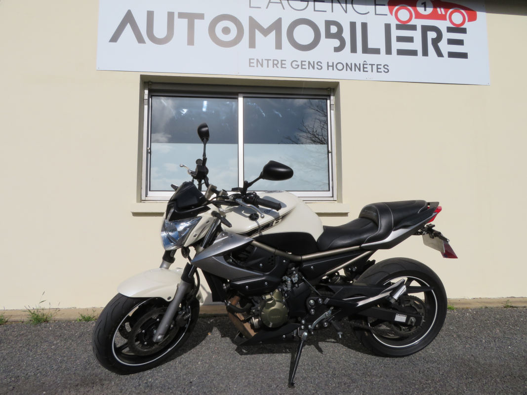 Yamaha XJ — 2