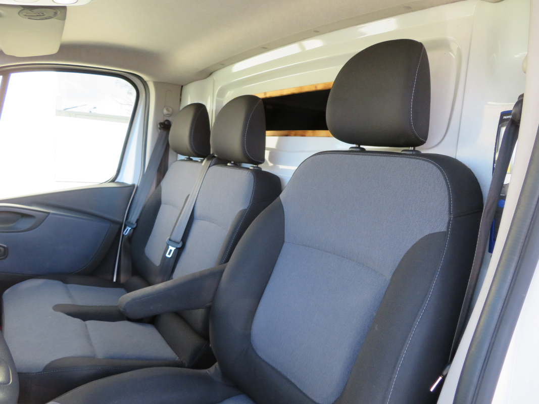 Opel Vivaro — 14