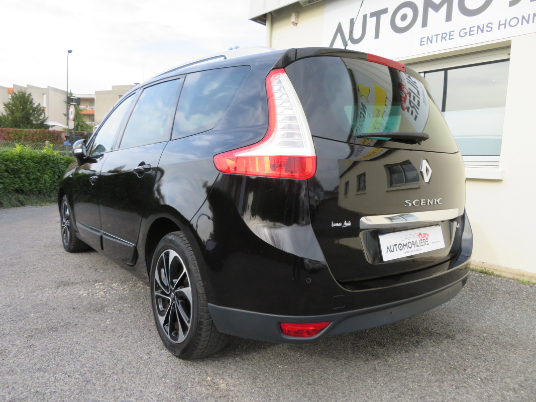 Renault Scenic — 3