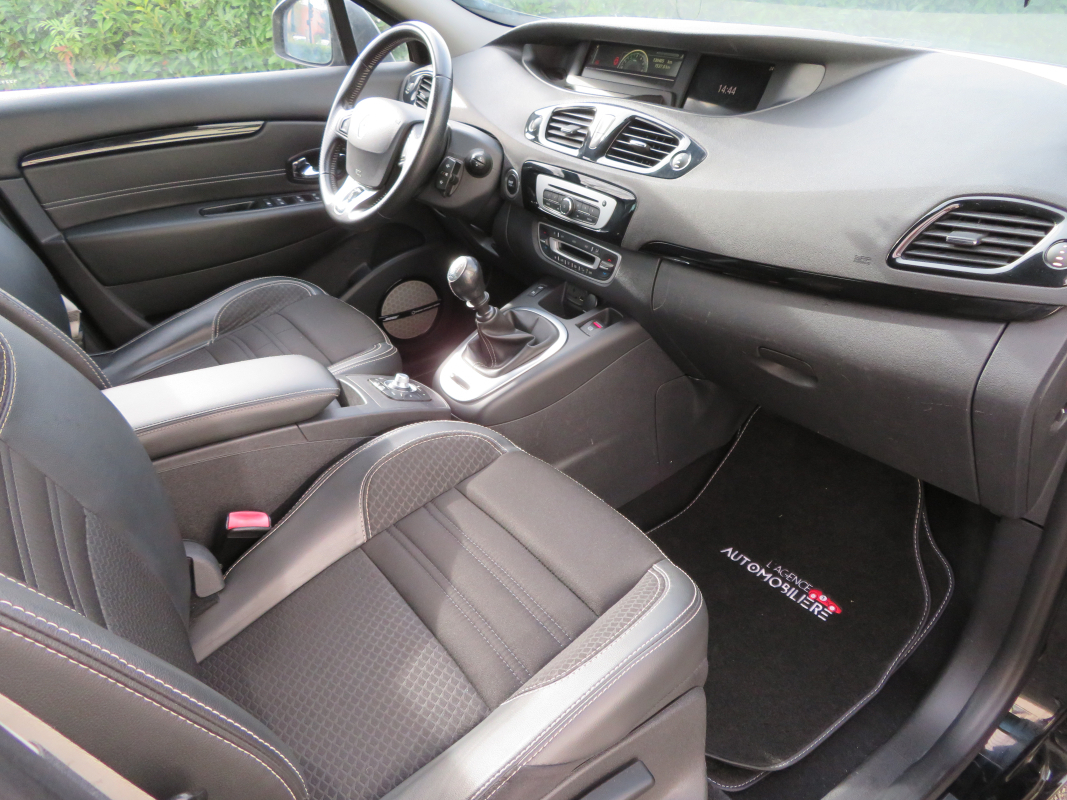 Renault Scenic — 11