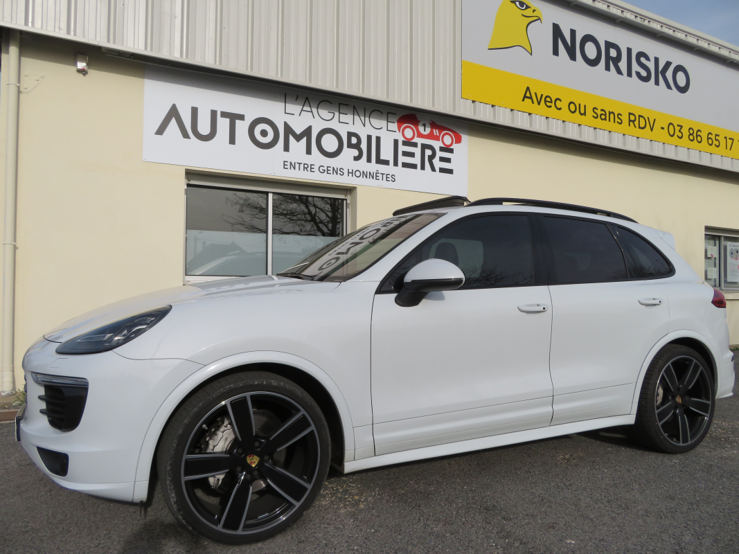 Porsche Cayenne — 2