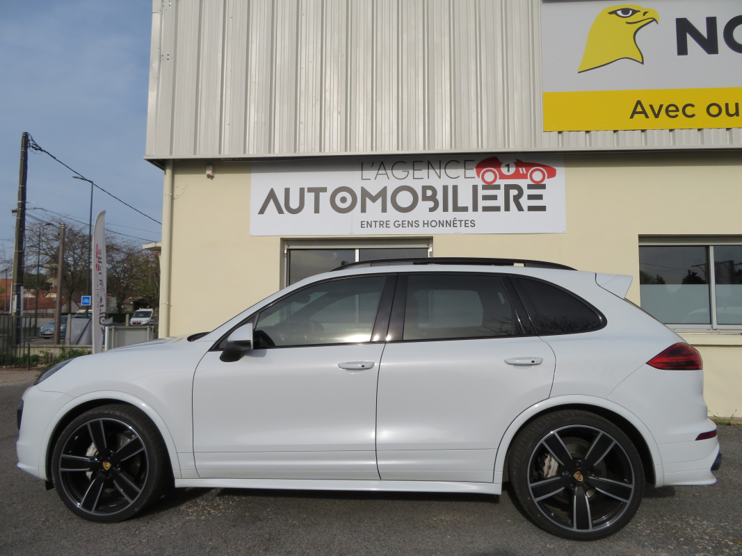 Porsche Cayenne — 3