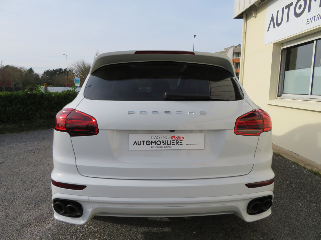 Porsche Cayenne — 5