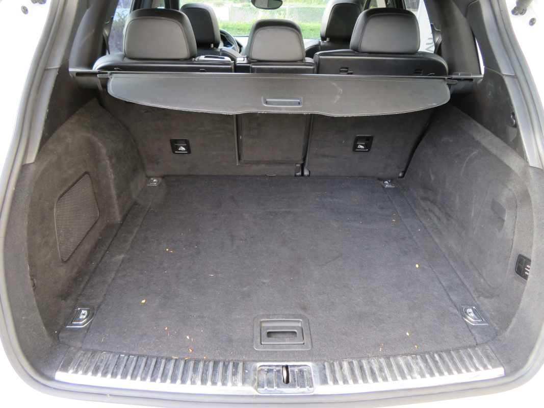 Porsche Cayenne — 34