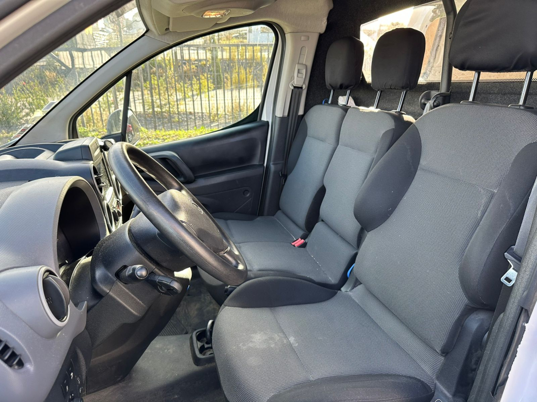 Peugeot Partner — 12