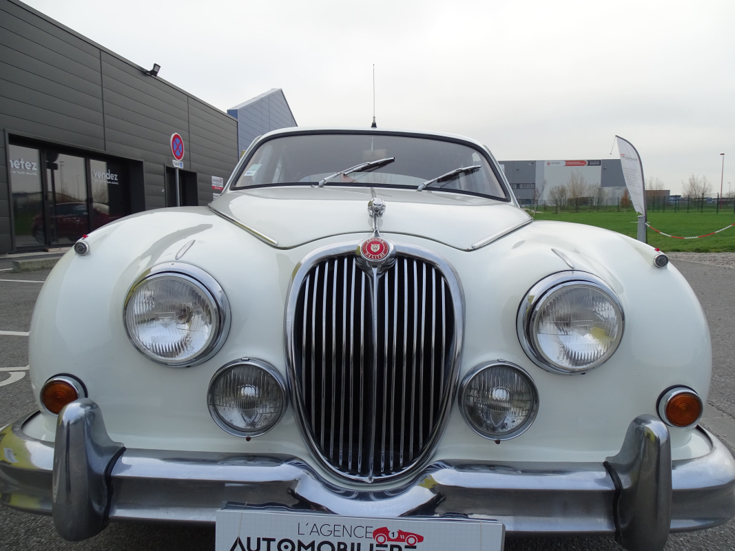 Jaguar MK2 — 5