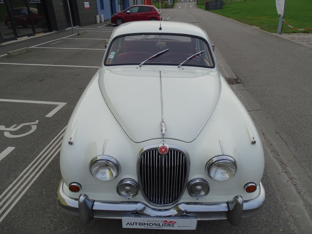 Jaguar MK2 — 2