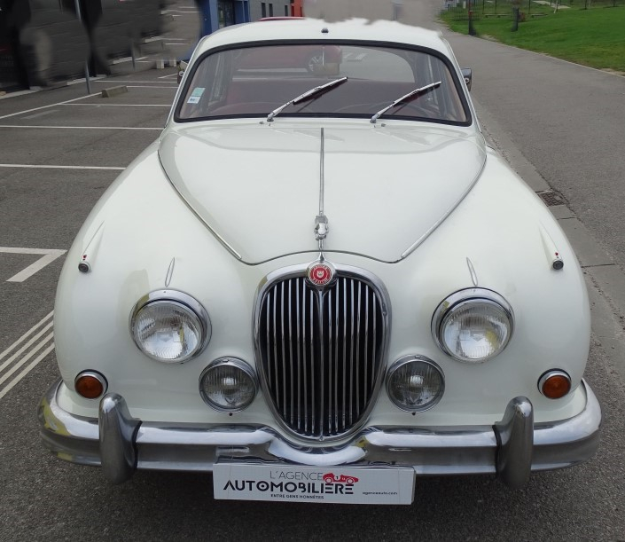Jaguar MK2 — 3