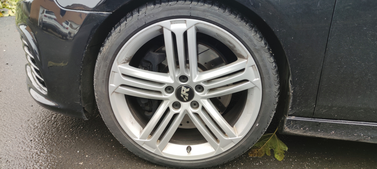 Volkswagen Golf — 16