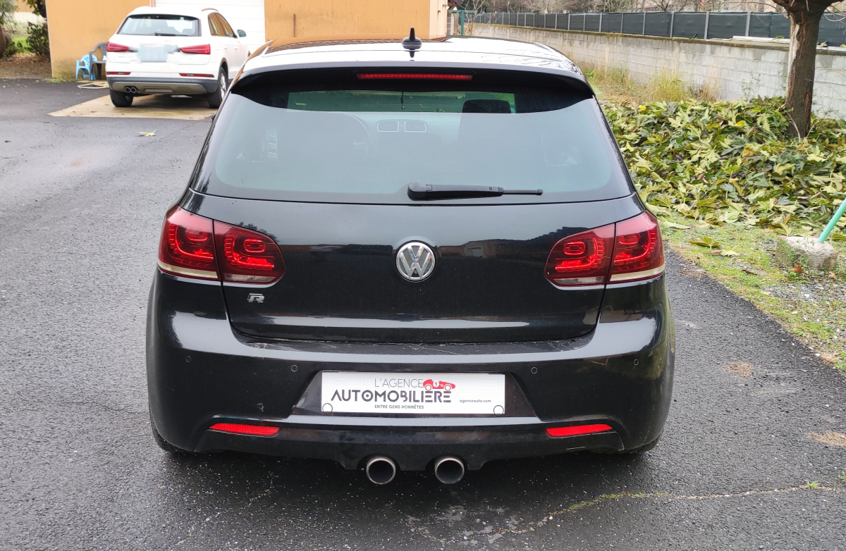 Volkswagen Golf — 5