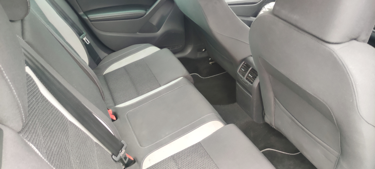 Volkswagen Golf — 13