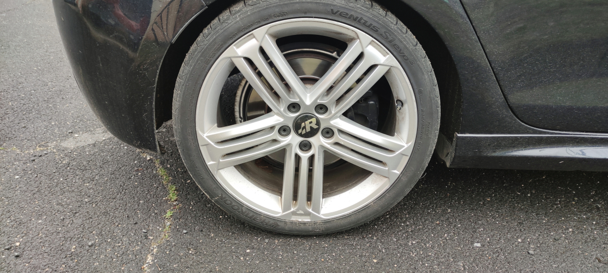 Volkswagen Golf — 17