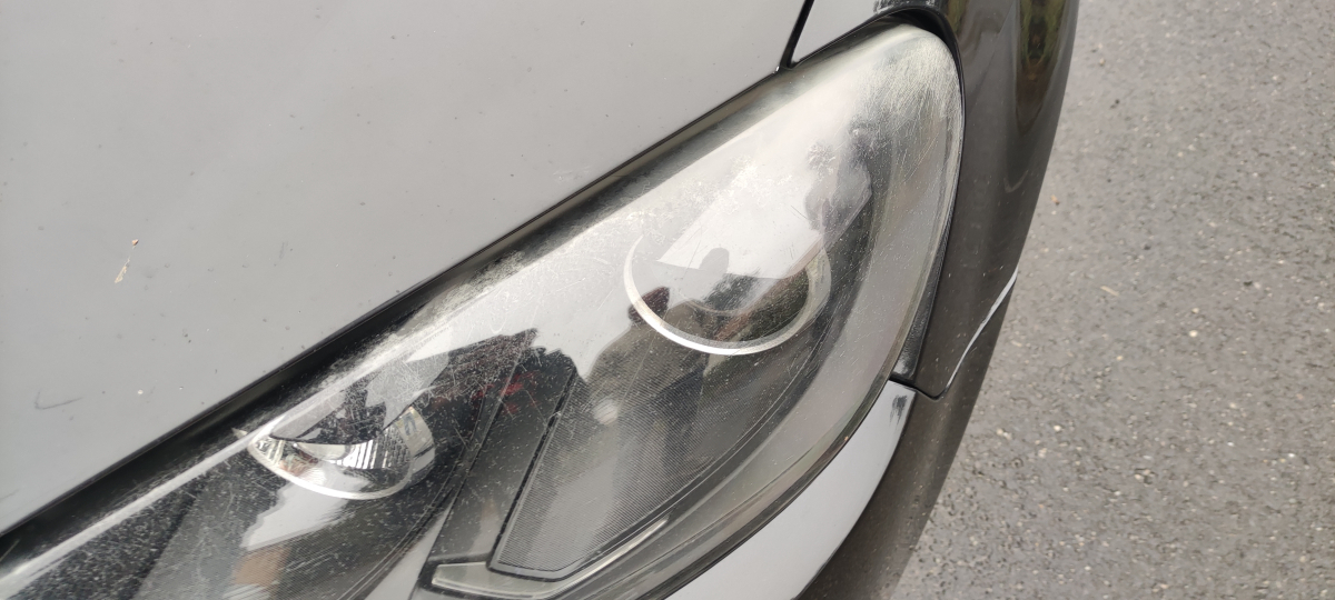 Volkswagen Golf — 32