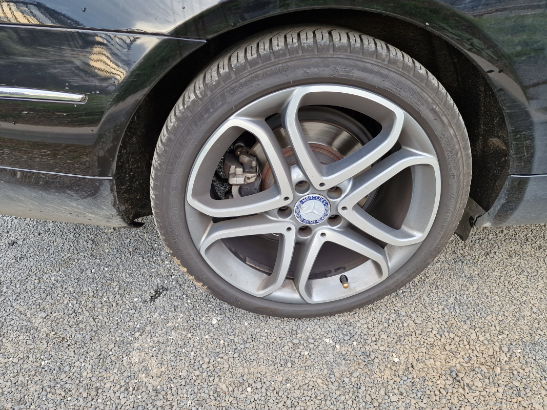 Mercedes Classe E — 21