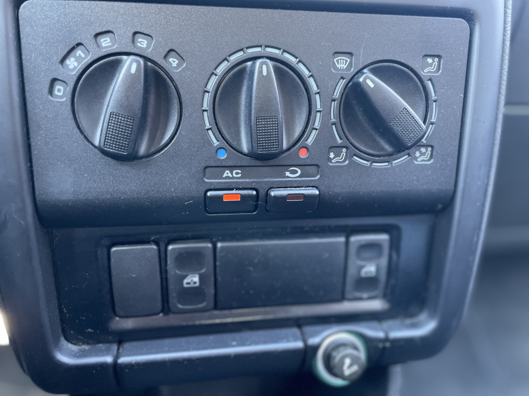 Volkswagen Polo — 17