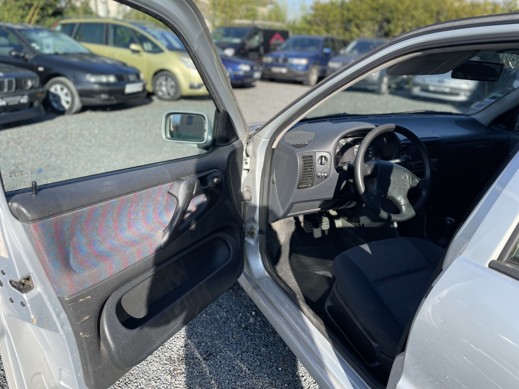 Volkswagen Polo — 10