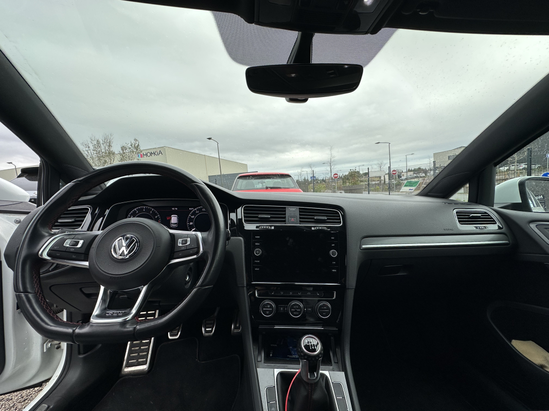 Volkswagen Golf — 11