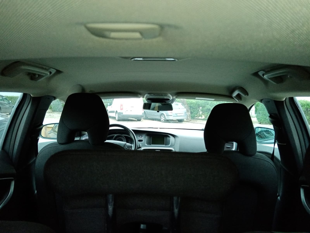 Volvo V40 — 16