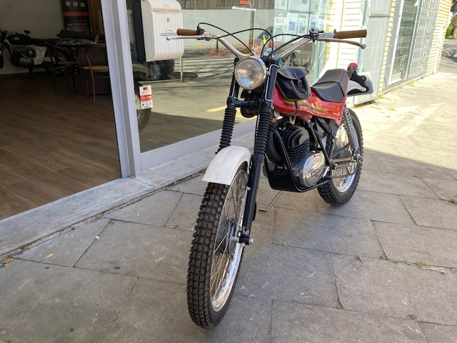 Montesa Cota — 9
