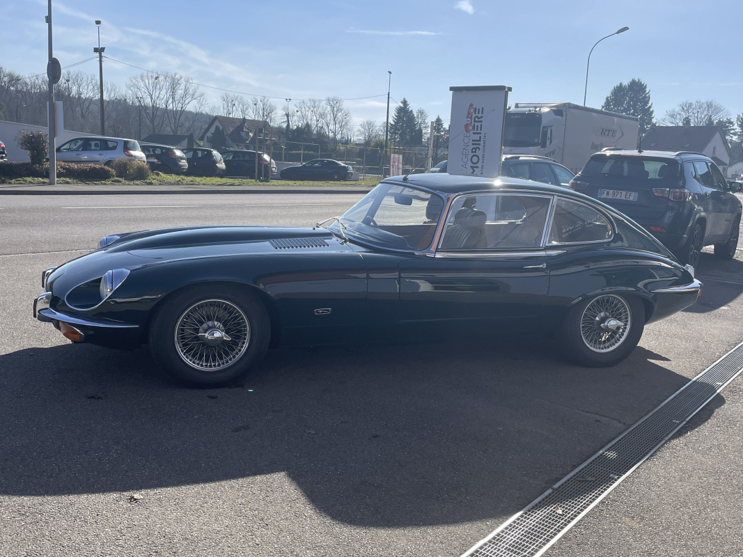 Jaguar Type E — 3