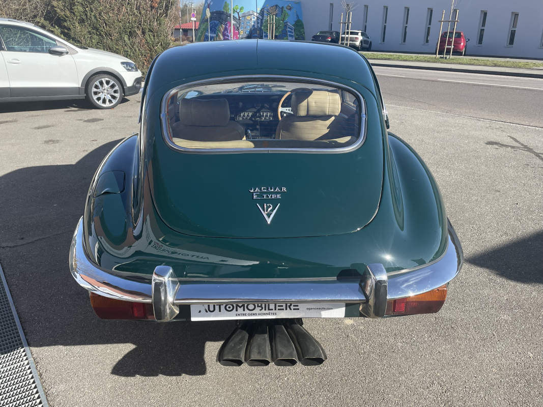 Jaguar Type E — 6