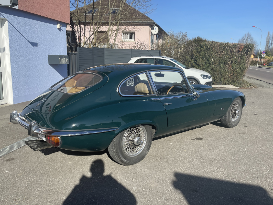 Jaguar Type E — 7