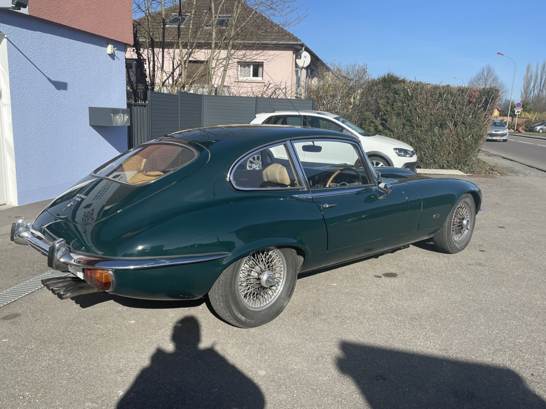 Jaguar Type E — 9