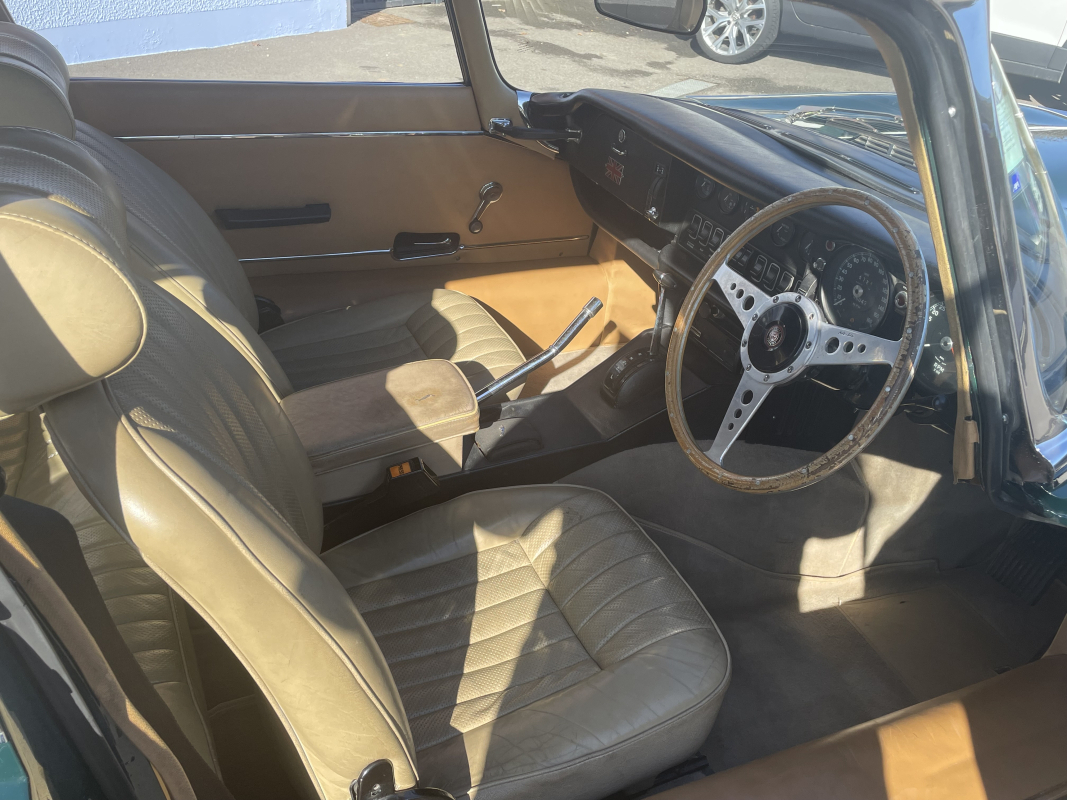 Jaguar Type E — 15